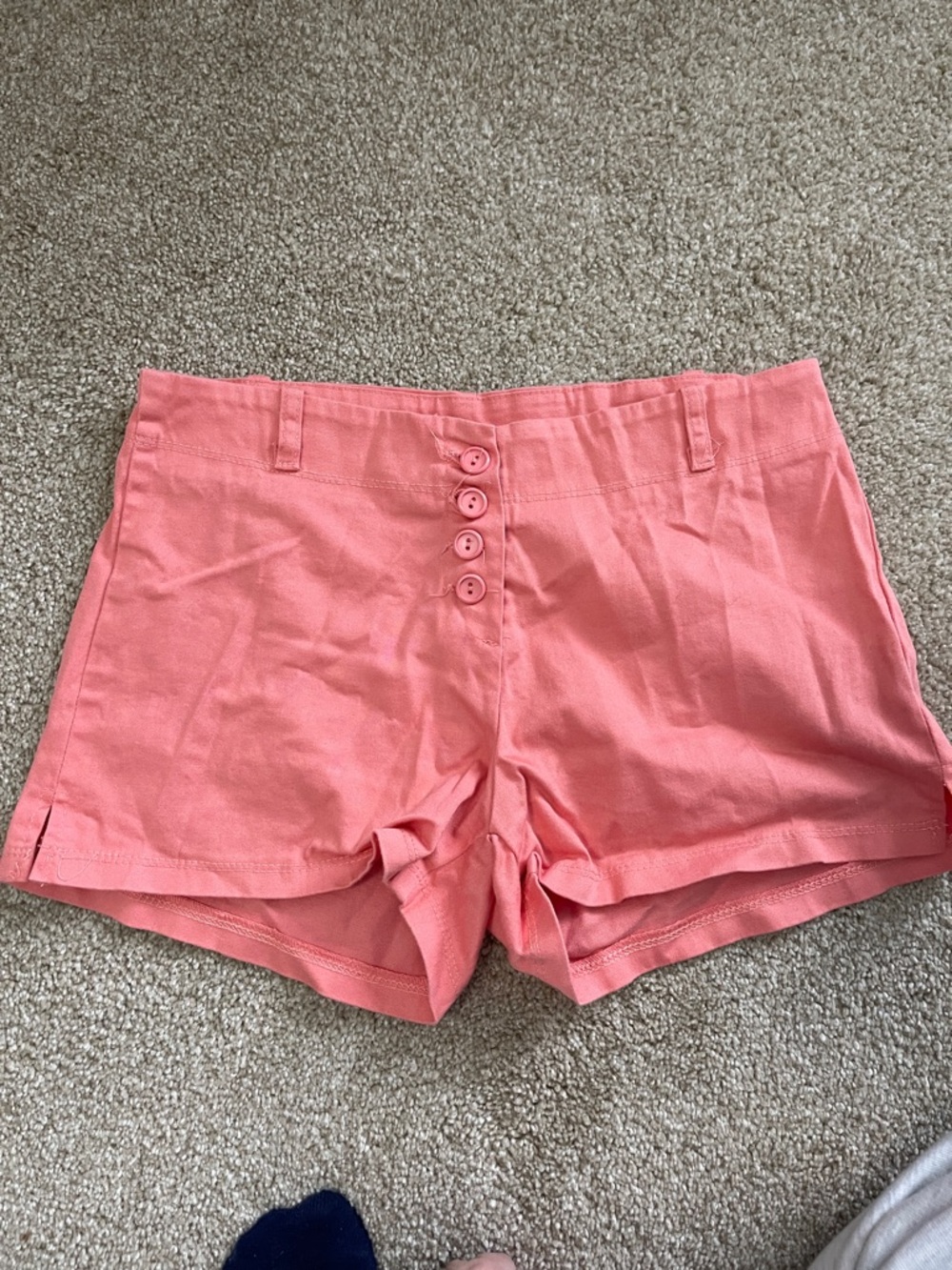 VENUS Vintage Coral Button-Front Shorts